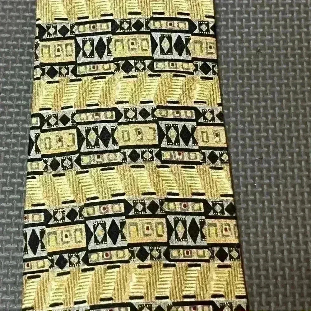 Guess Silk Tie Tan Blue 59” American Classics Made‎ In USA